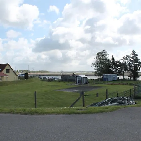 In Zingst, Cleaning Included *